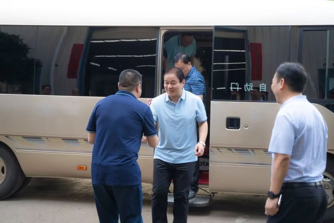 衡陽市委副書記、市長朱健一行赴朝陽集團進行考察